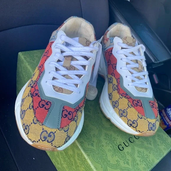 Gucci Rython - Picture 1 of 3